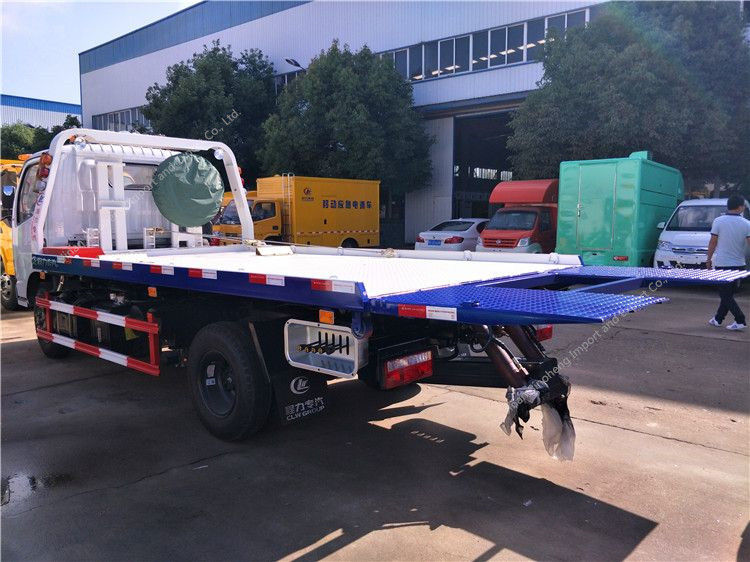 DFAC-flatbed-wrecker-truck-6