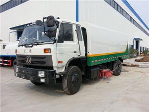 Dongfeng 145 road sweeper truck