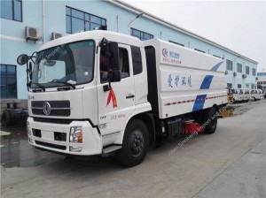 Dongfeng Tianjin road sweeper truck
