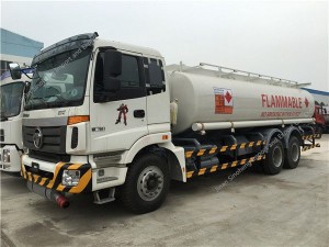 Foton Auman 6×4 oil tanker (20-25 m3)