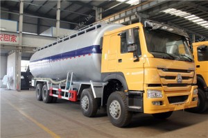 HOWO 40m3 Cement Transport Tank Truck