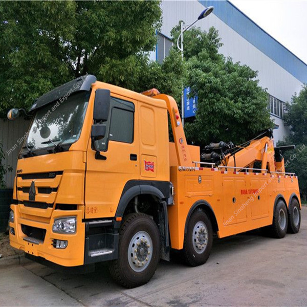 wrecker-truck-howo-1
